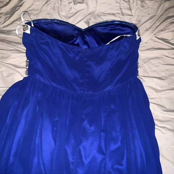 Used prom dress - Picture 3 of 4